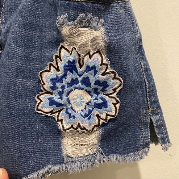 Denim Lab Cut Off Jean Shorts Womens Size M (28”) Embroidered Flowers - Picture 5 of 11